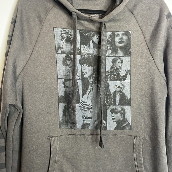 Taylor Swift | The Eras Tour Through LA Black Hoodie Unisex Size Small - Picture 2 of 6